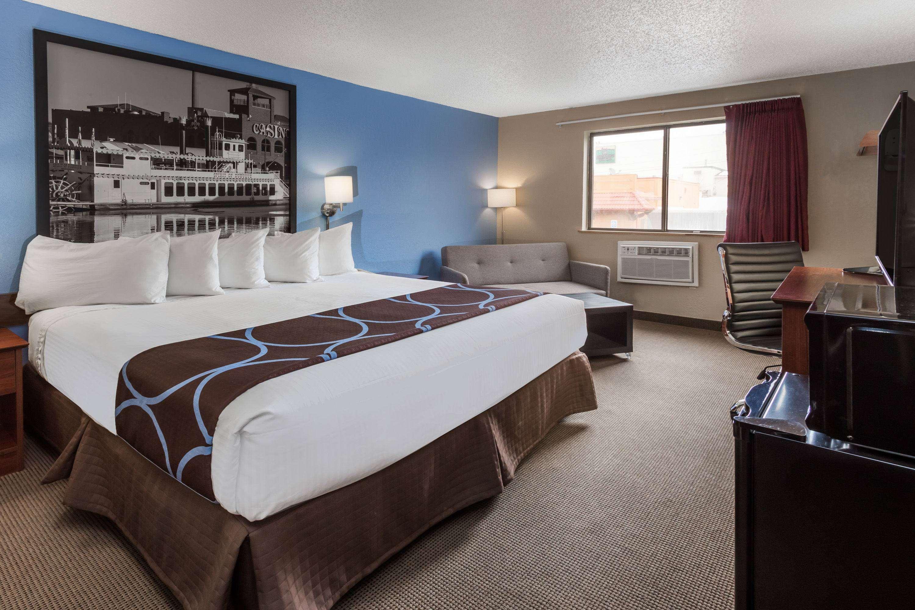 Super 8 By Wyndham Dubuque Motel Dış mekan fotoğraf